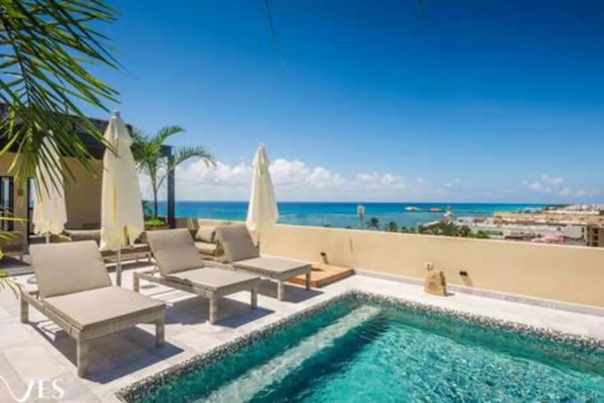2 Br. With Rooftop Pool And Stunning Ocean View Playa del Carmen Appartement